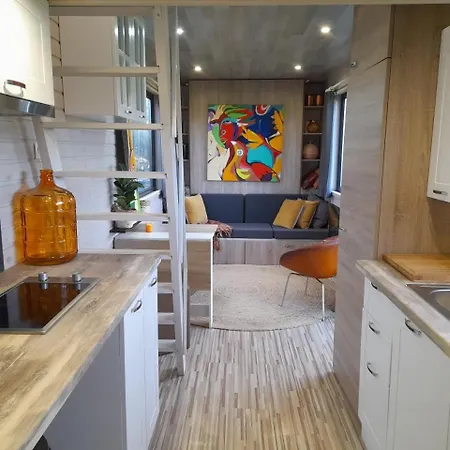 아파트 Tiny House Egmond *